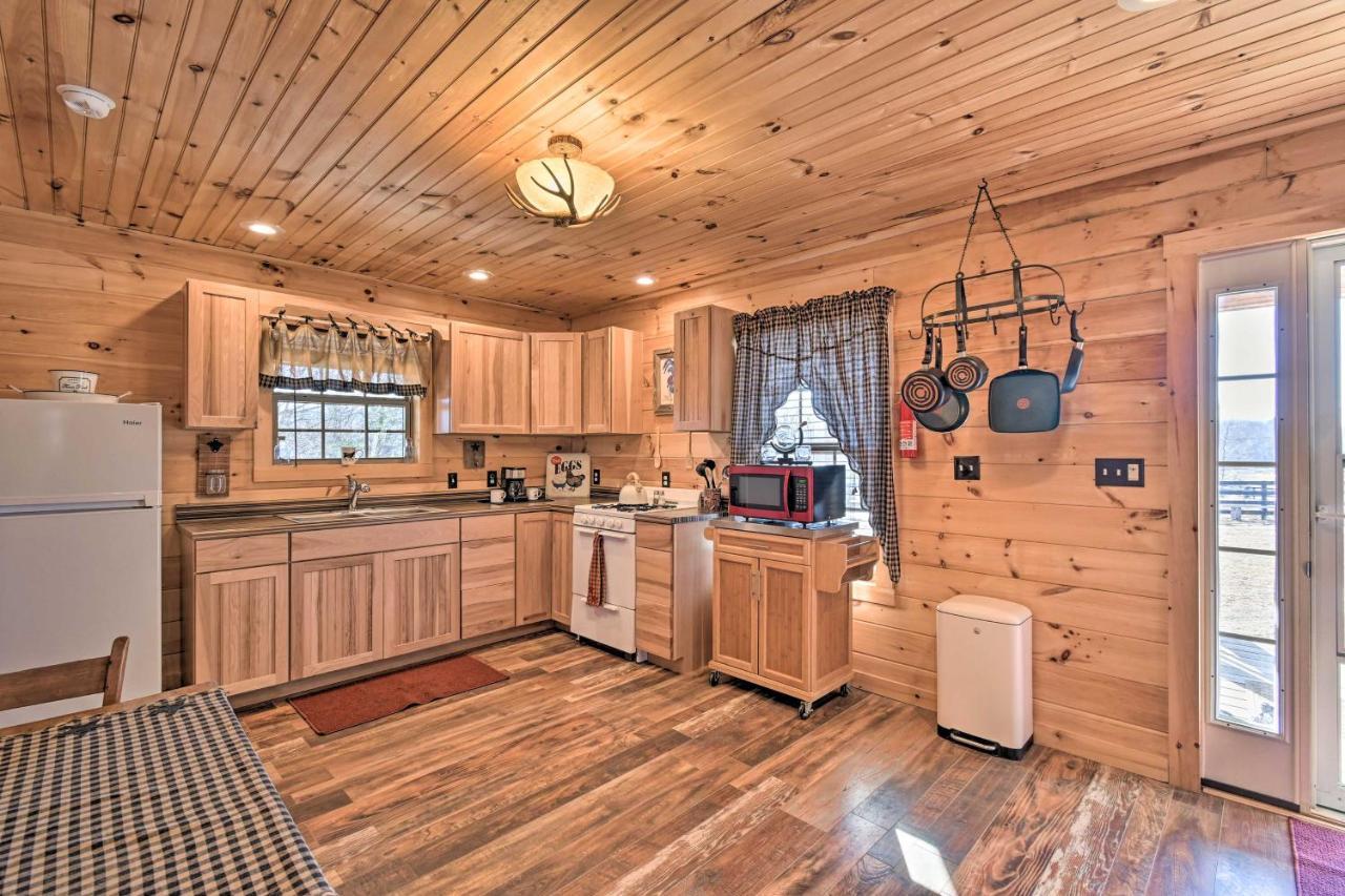 Quiet And Secluded Berea Cabin On 70-Acre Farm! ภายนอก รูปภาพ